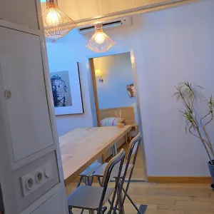 Appartement Isabelli Plein Centre Avec Place De Parking, Aix-en-Provence