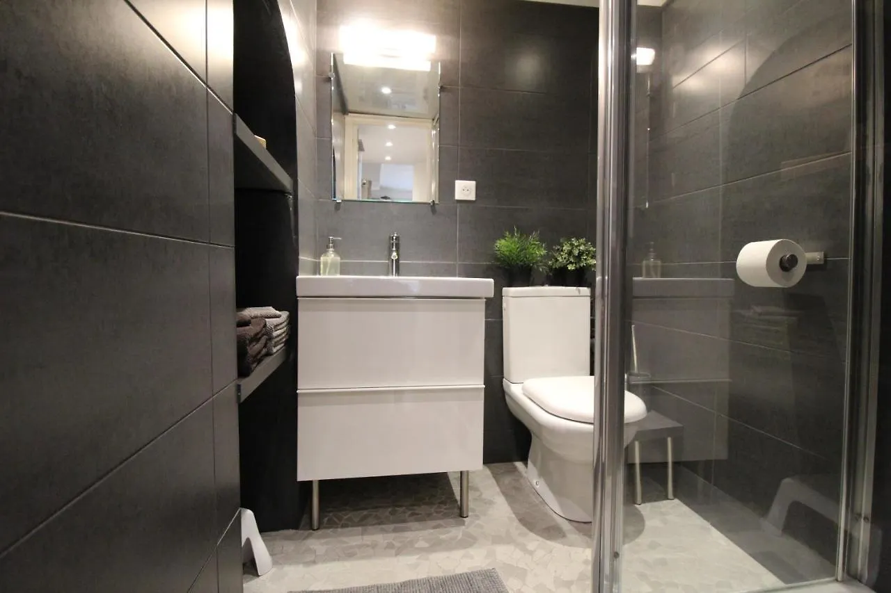 Appartement Studio Centre Historique Derriere Rue D'Italie - Climatise Aix-en-Provence France
